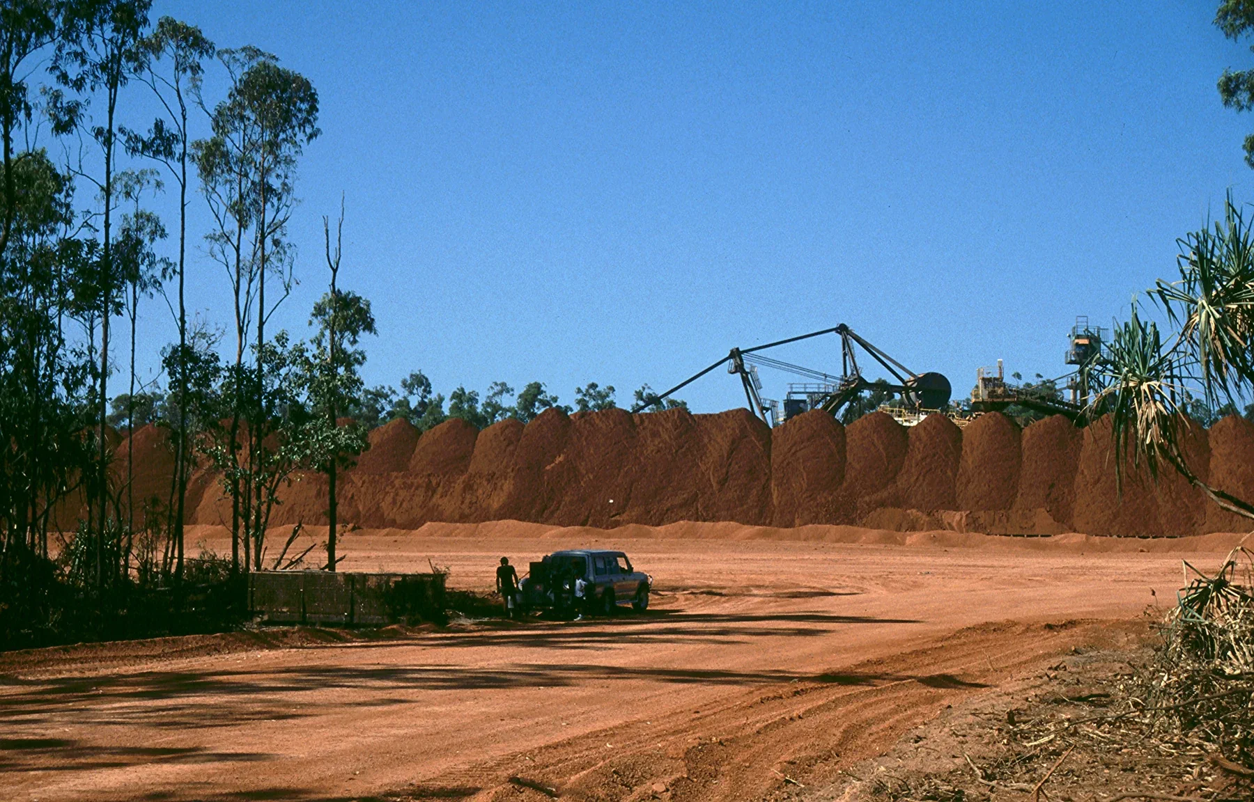Bauxite mining and mineral feed